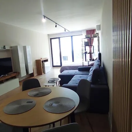 Skyline Apartment Warna